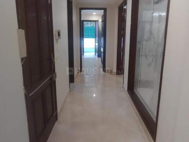 4 BHK Independent Builder Floor in Hauz Khas for resale New Delhi. The reference number is 18984335