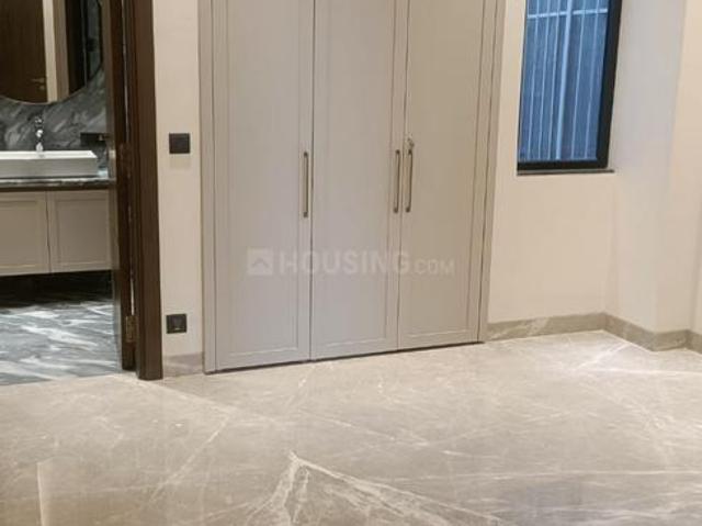 4 BHK Independent Builder Floor in Hauz Khas for resale New Delhi. The reference number is 19425452