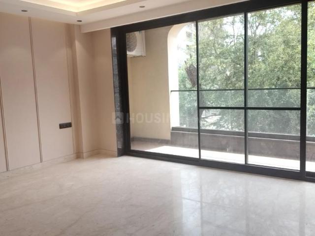 4 BHK Independent Builder Floor in Hauz Khas for resale New Delhi. The reference number is 19889278