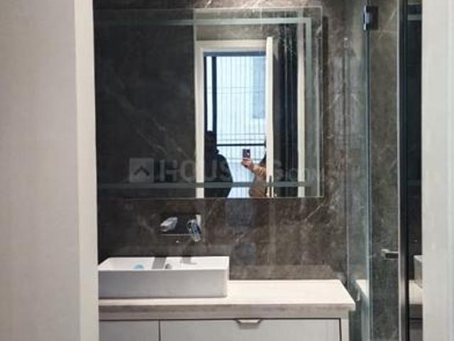 4 BHK Independent Builder Floor in Hauz Khas for resale New Delhi. The reference number is 19889620