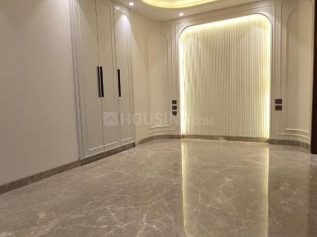 4 BHK Independent Builder Floor in Hauz Khas for resale New Delhi. The reference number is 20145518