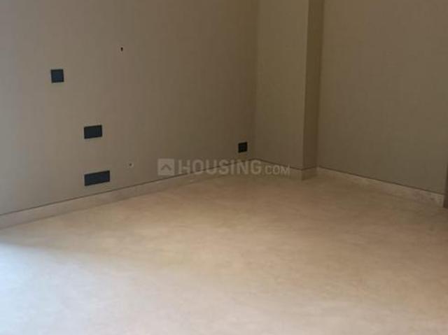 4 BHK Independent Builder Floor in Hauz Khas for resale New Delhi. The reference number is 20467877
