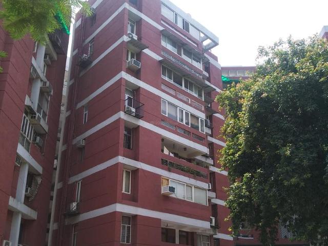 4 BHK Independent Builder Floor in Hauz Khas for resale New Delhi. The reference number is 20642640