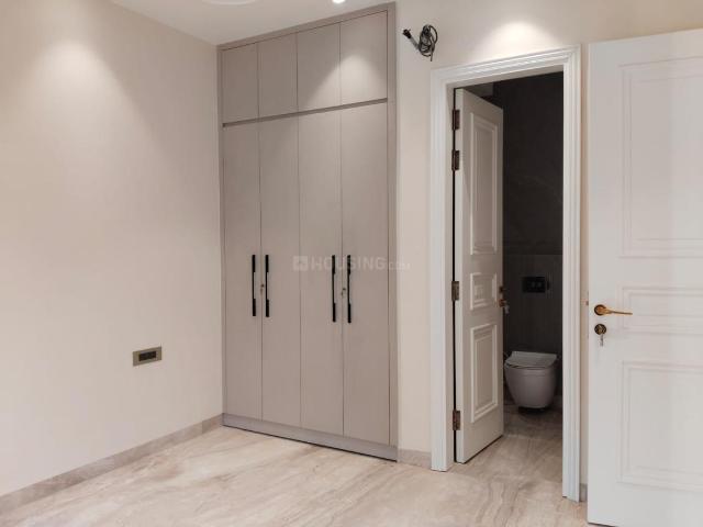 4 BHK Independent Builder Floor in Hauz Khas for resale New Delhi. The reference number is 20766893