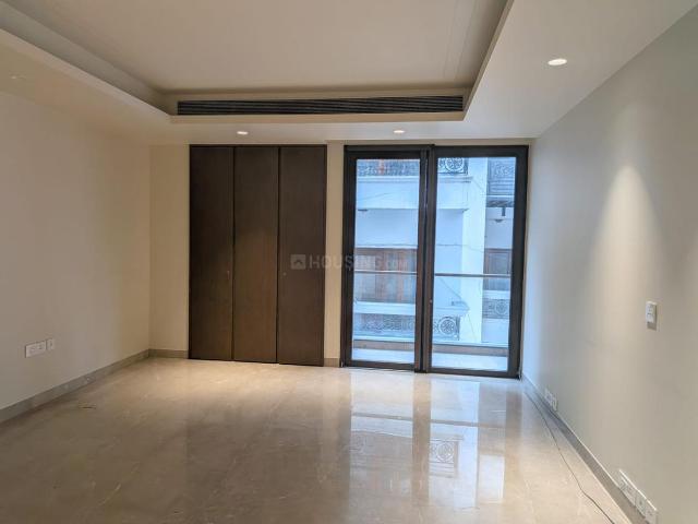 4 BHK Independent Builder Floor in Hauz Khas for resale New Delhi. The reference number is 20767007