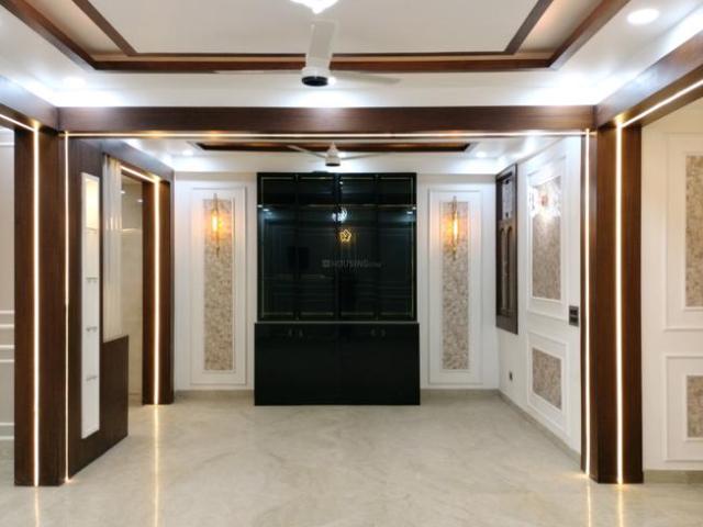 4 BHK Independent Builder Floor in Indirapuram for resale Ghaziabad. The reference number is 17097495