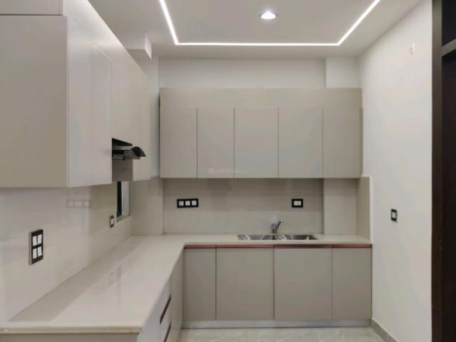4 BHK Independent Builder Floor in Indirapuram for resale Ghaziabad. The reference number is 19024639
