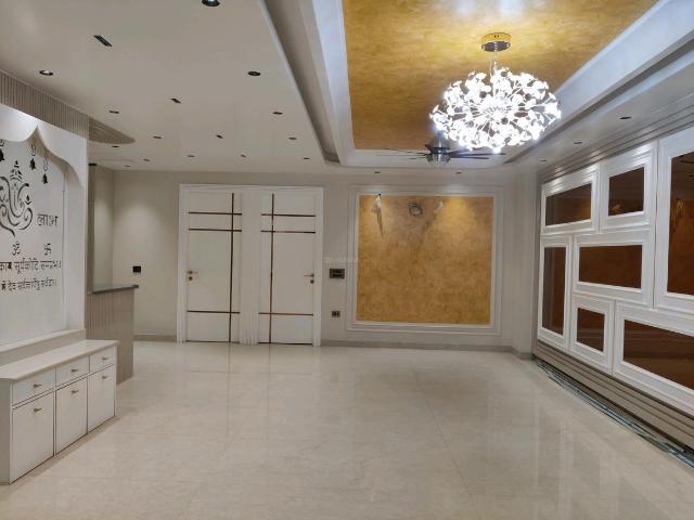4 BHK Independent Builder Floor in Indirapuram for resale Ghaziabad. The reference number is 19717083