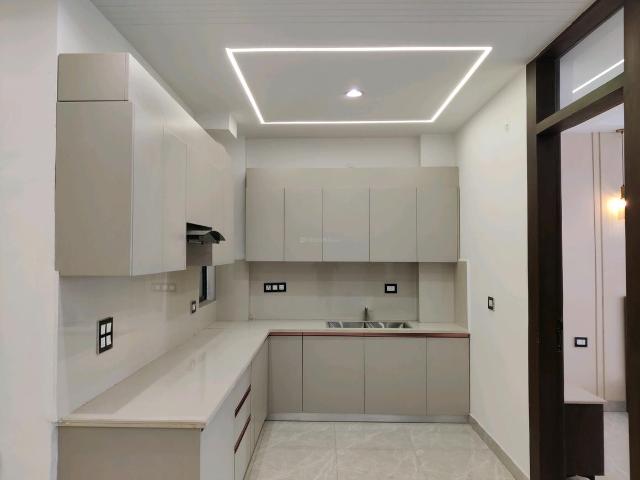 4 BHK Independent Builder Floor in Indirapuram for resale Ghaziabad. The reference number is 20515577
