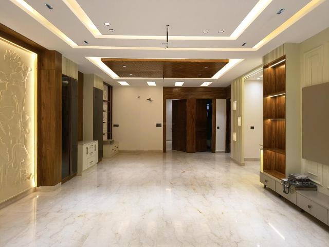 4 BHK Independent Builder Floor in Indirapuram for resale Ghaziabad. The reference number is 20517131