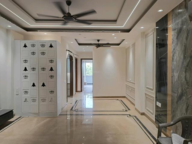 4 BHK Independent Builder Floor in Vaishali for resale Ghaziabad. The reference number is 20681213