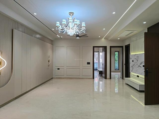 4 BHK Independent Builder Floor in Indirapuram for resale Ghaziabad. The reference number is 20718353