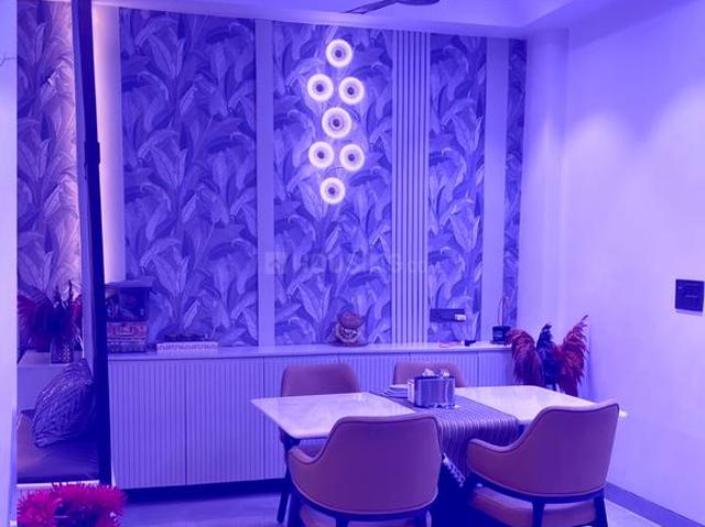 4 BHK Independent Builder Floor in Indirapuram for resale Ghaziabad. The reference number is 20755697