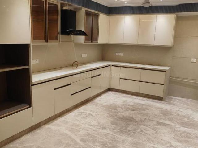 4 BHK Independent Builder Floor in Janakpuri for rent New Delhi. The reference number is 19958288