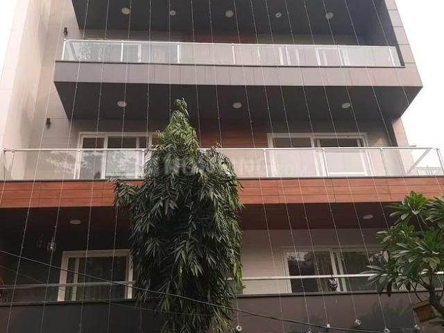 4 BHK Independent Builder Floor in Janakpuri for rent New Delhi. The reference number is 20382052