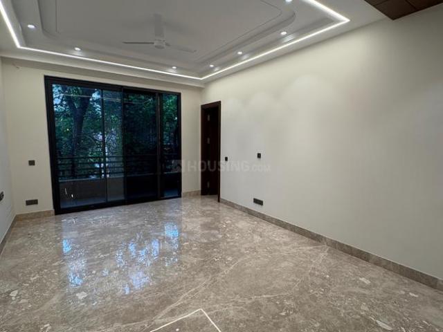 4 BHK Independent Builder Floor in Kailash Colony for resale New Delhi. The reference number is 20803603