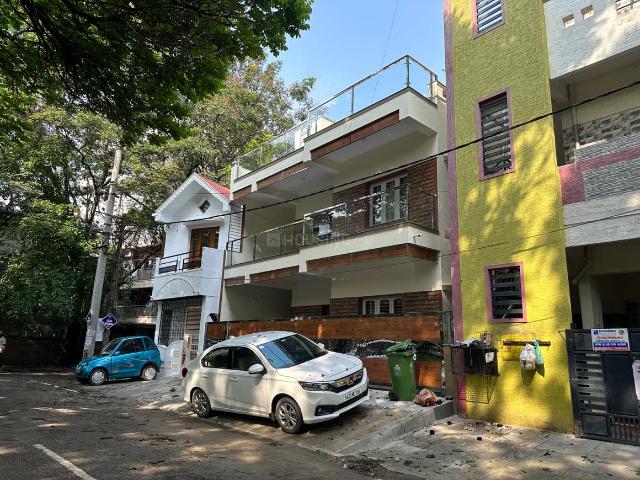 4 BHK Independent Builder Floor in Kalyan Nagar for resale Bangalore. The reference number is 17418465
