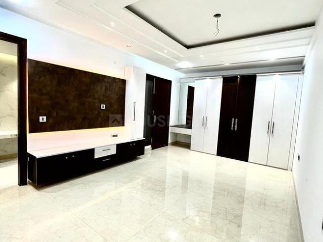 4 BHK Independent Builder Floor in Kaushambi for resale Ghaziabad. The reference number is 20754048