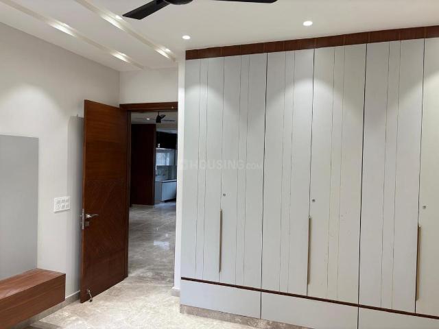 4 BHK Independent Builder Floor in Punjabi Bagh for rent New Delhi. The reference number is 20428086
