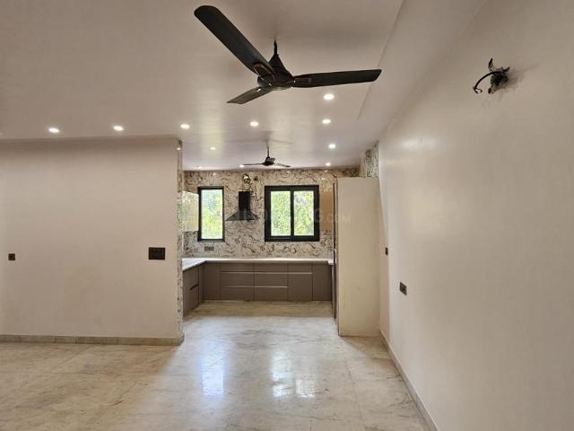 4 BHK Independent Builder Floor in Punjabi Bagh for rent New Delhi. The reference number is 20453997