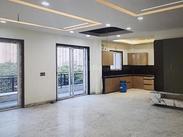 4 BHK Independent Builder Floor in Punjabi Bagh for resale New Delhi. The reference number is 18950074