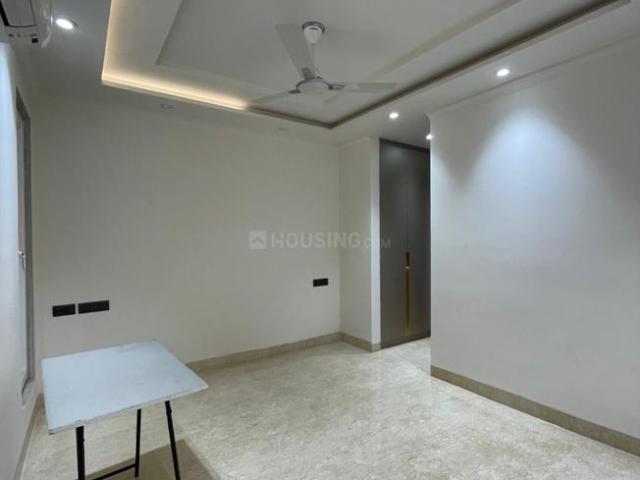 4 BHK Independent Builder Floor in Punjabi Bagh for resale New Delhi. The reference number is 19345562