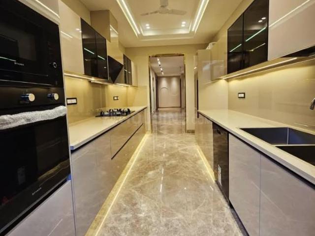 4 BHK Independent Builder Floor in Paschim Vihar for resale New Delhi. The reference number is 19499802