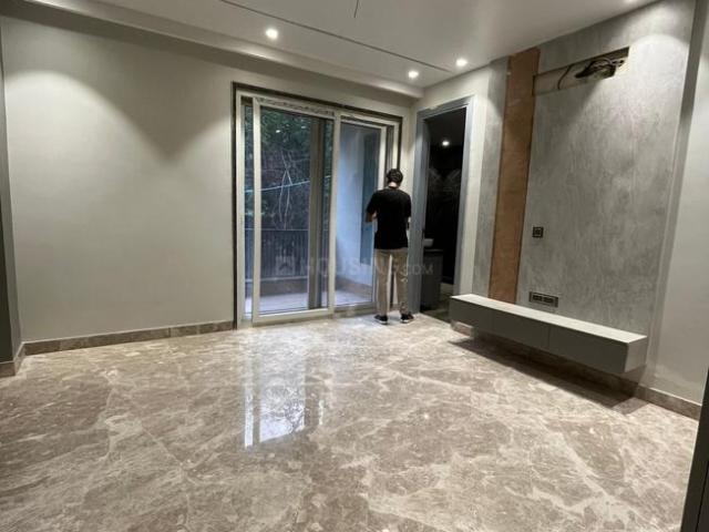 4 BHK Independent Builder Floor in Punjabi Bagh for resale New Delhi. The reference number is 20443735