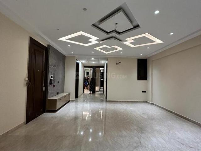 4 BHK Independent Builder Floor in Punjabi Bagh for resale New Delhi. The reference number is 20443815