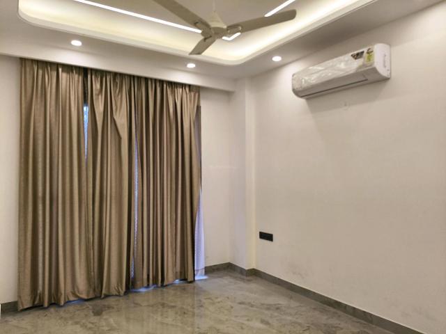 4 BHK Independent Builder Floor in Palam Vihar for rent Gurgaon. The reference number is 19741853
