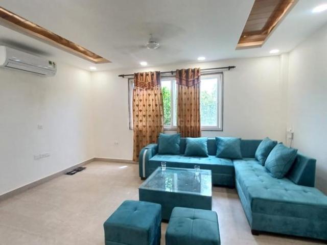 4 BHK Independent Builder Floor in Palam Vihar for rent Gurgaon. The reference number is 20730251
