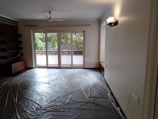 4 BHK Independent Builder Floor in Panchsheel Park for rent New Delhi. The reference number is 20481782
