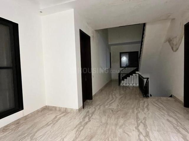 4 BHK Independent Builder Floor in Panchsheel Park for rent New Delhi. The reference number is 20672774