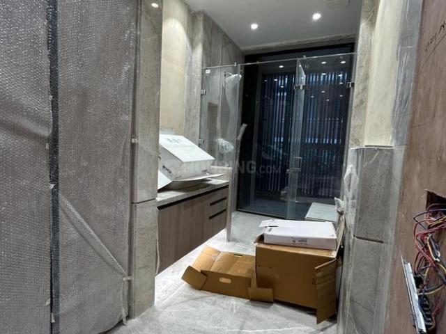 4 BHK Independent Builder Floor in Panchsheel Park for resale New Delhi. The reference number is 20630049