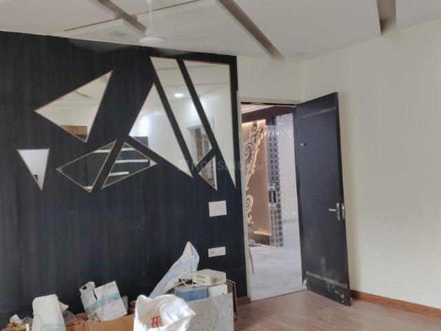 4 BHK Independent Builder Floor in Paschim Vihar for rent New Delhi. The reference number is 20296142
