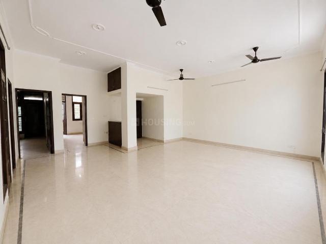 4 BHK Independent Builder Floor in Paschim Vihar for rent New Delhi. The reference number is 20647076