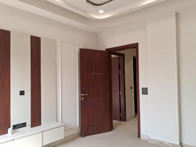 4 BHK Independent Builder Floor in Paschim Vihar for resale New Delhi. The reference number is 18896808