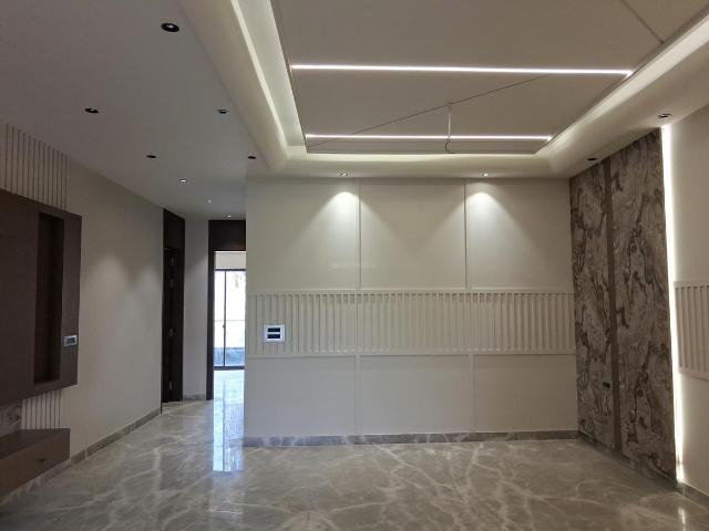 4 BHK Independent Builder Floor in Paschim Vihar for resale New Delhi. The reference number is 19632041