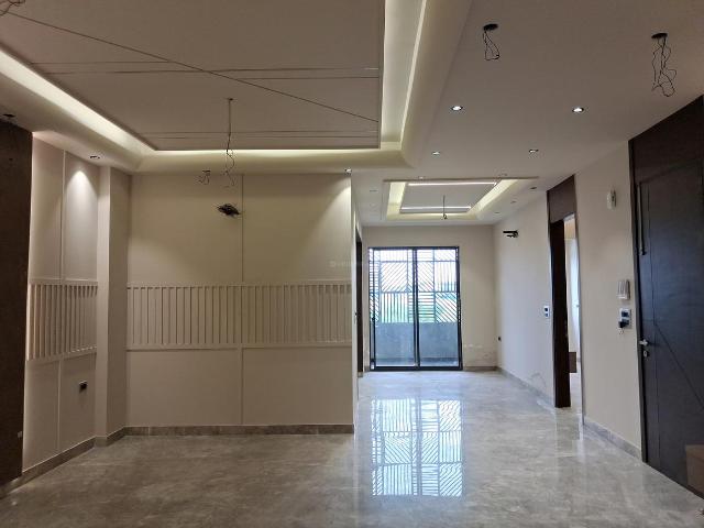 4 BHK Independent Builder Floor in Paschim Vihar for resale New Delhi. The reference number is 19801610