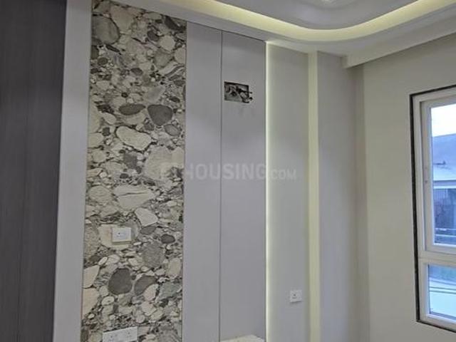 4 BHK Independent Builder Floor in Paschim Vihar for resale New Delhi. The reference number is 19902965