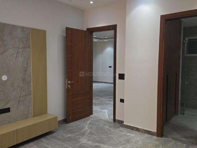 4 BHK Independent Builder Floor in Paschim Vihar for resale New Delhi. The reference number is 19934197