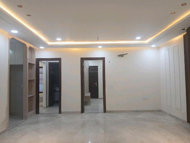 4 BHK Independent Builder Floor in Paschim Vihar for resale New Delhi. The reference number is 19066583