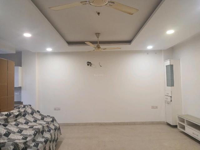 4 BHK Independent Builder Floor in Paschim Vihar for resale New Delhi. The reference number is 19066241