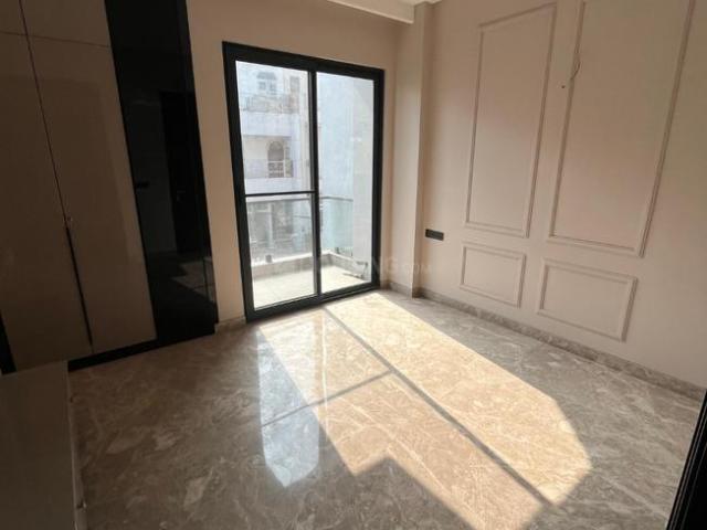 4 BHK Independent Builder Floor in Paschim Vihar for resale New Delhi. The reference number is 19183391
