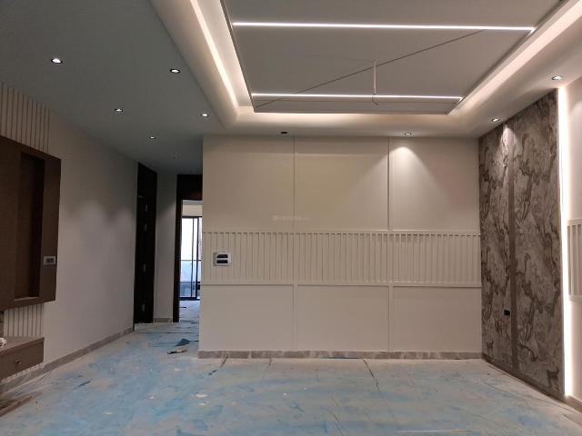 4 BHK Independent Builder Floor in Paschim Vihar for resale New Delhi. The reference number is 19215756