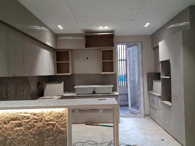 4 BHK Independent Builder Floor in Paschim Vihar for resale New Delhi. The reference number is 19283086