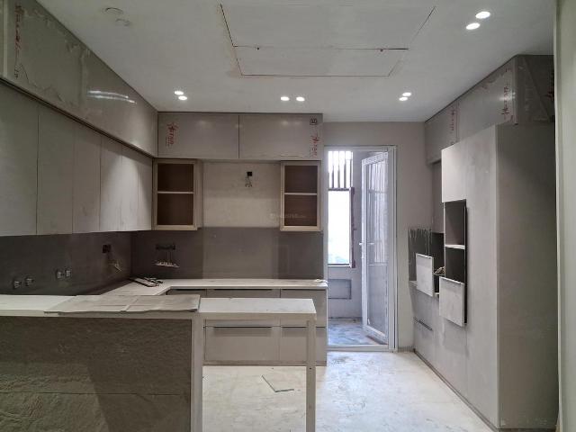 4 BHK Independent Builder Floor in Paschim Vihar for resale New Delhi. The reference number is 19283339