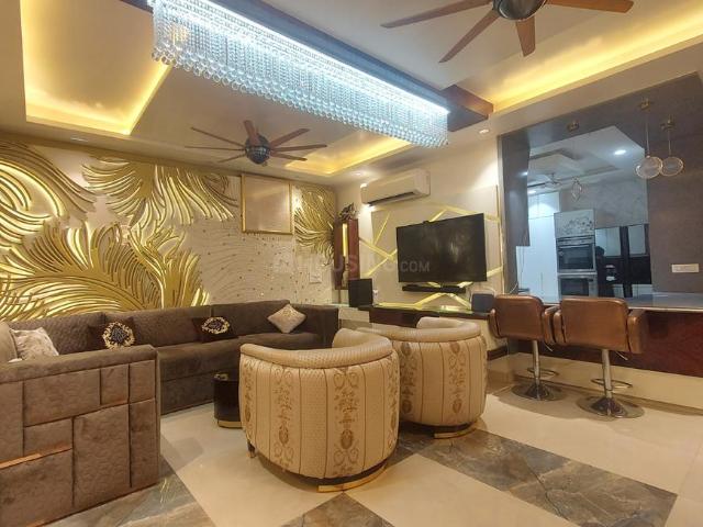 4 BHK Independent Builder Floor in Paschim Vihar for resale New Delhi. The reference number is 19355939