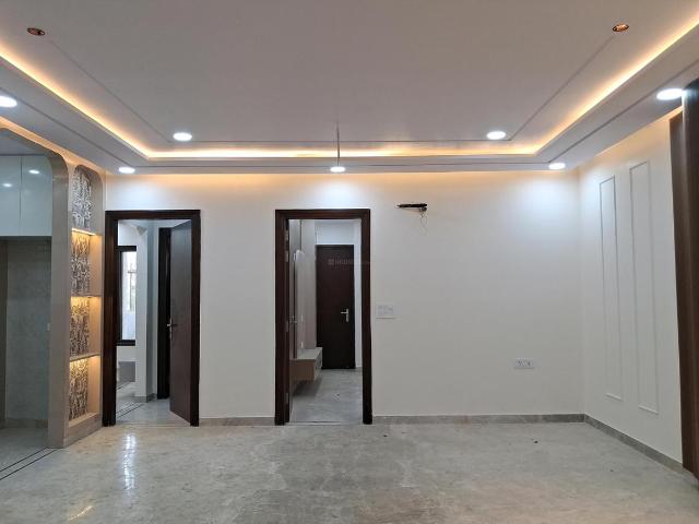 4 BHK Independent Builder Floor in Paschim Vihar for resale New Delhi. The reference number is 20560845