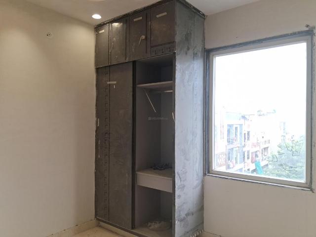 3 BHK Independent Builder Floor in Paschim Vihar for resale New Delhi. The reference number is 20560962